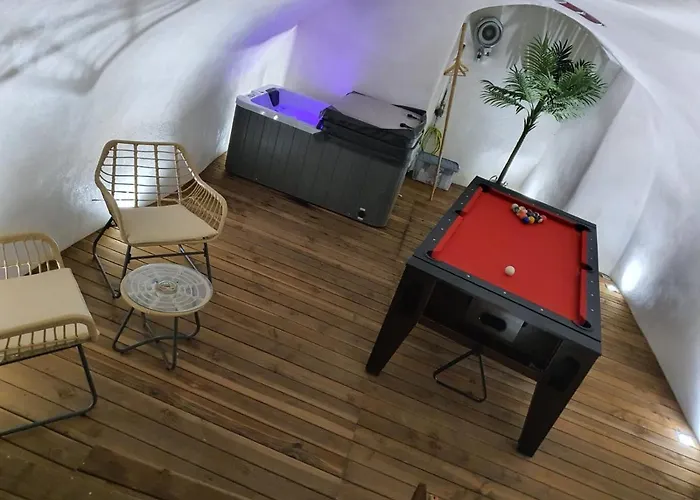 Le Menhir 2 Jacuzzi Spa Terasse Barbecue